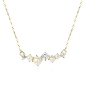 שרשרת פלטה בשילוב פנינים ויהלומי זירקון.